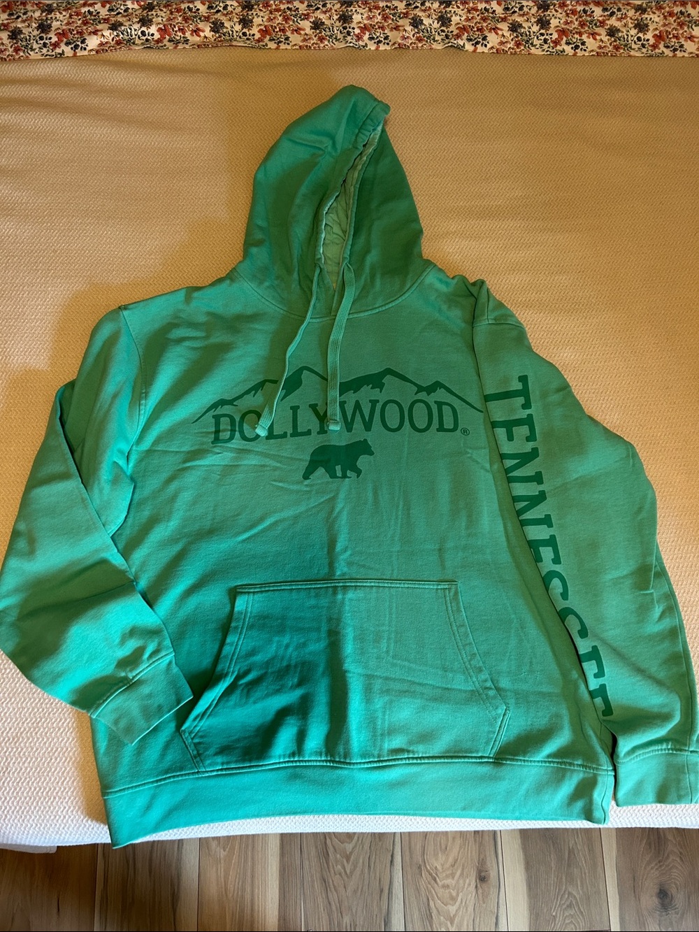 Dollywood Tennessee Green Unisex Hoodie XXL
